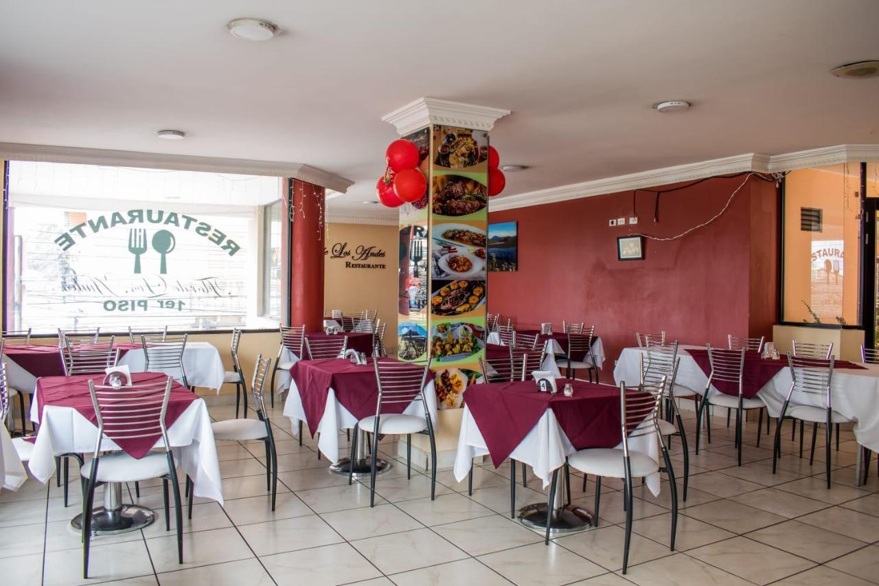 Hotel Flor De Los Andes Tulcán Esterno foto